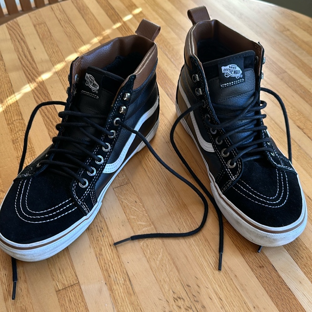 Vans Men’s Sk8-Hi Faux Fur Lined Shoes (Black, 10)